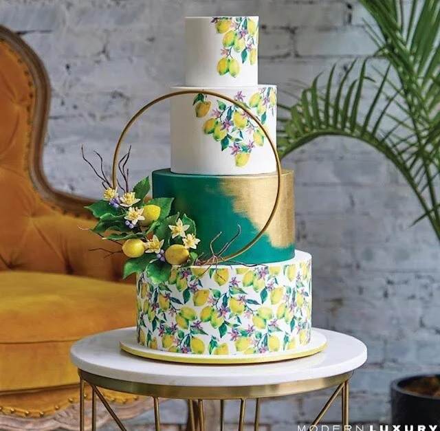 Sugar flowers: Do we love them or hate them?