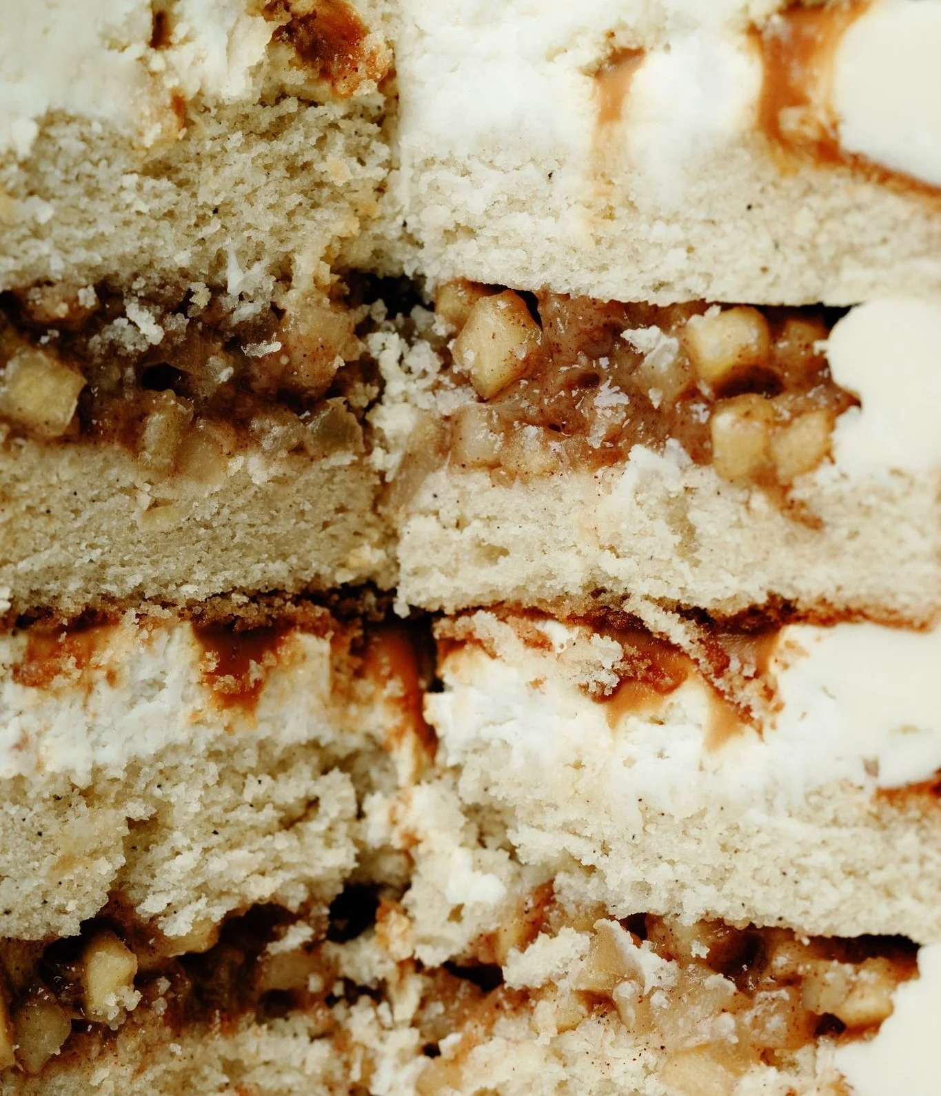 Carrot Cake vs Spice Cake: Which is Better?