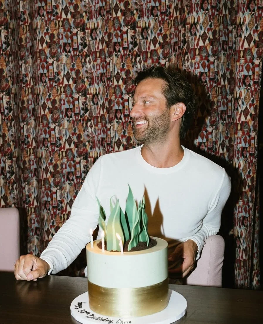 Easy Ideas for Decorating a Cake with Succulents