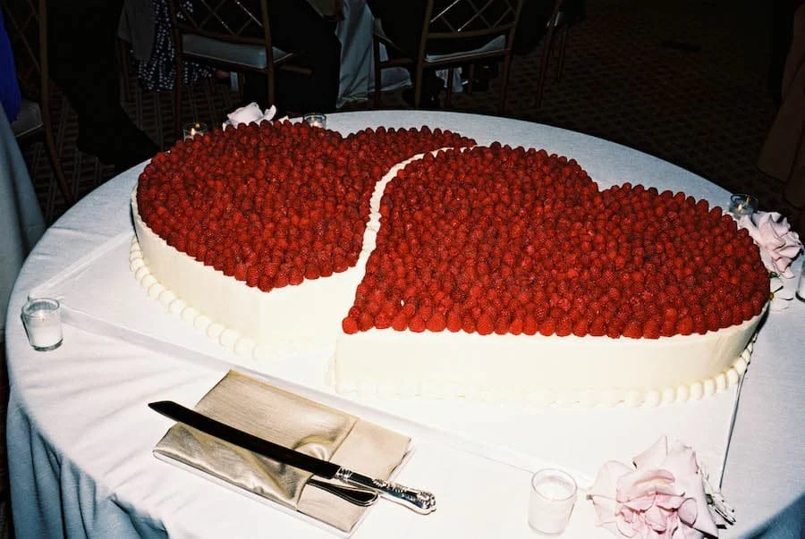 What You Need to Know About Wedding Sheet Cakes