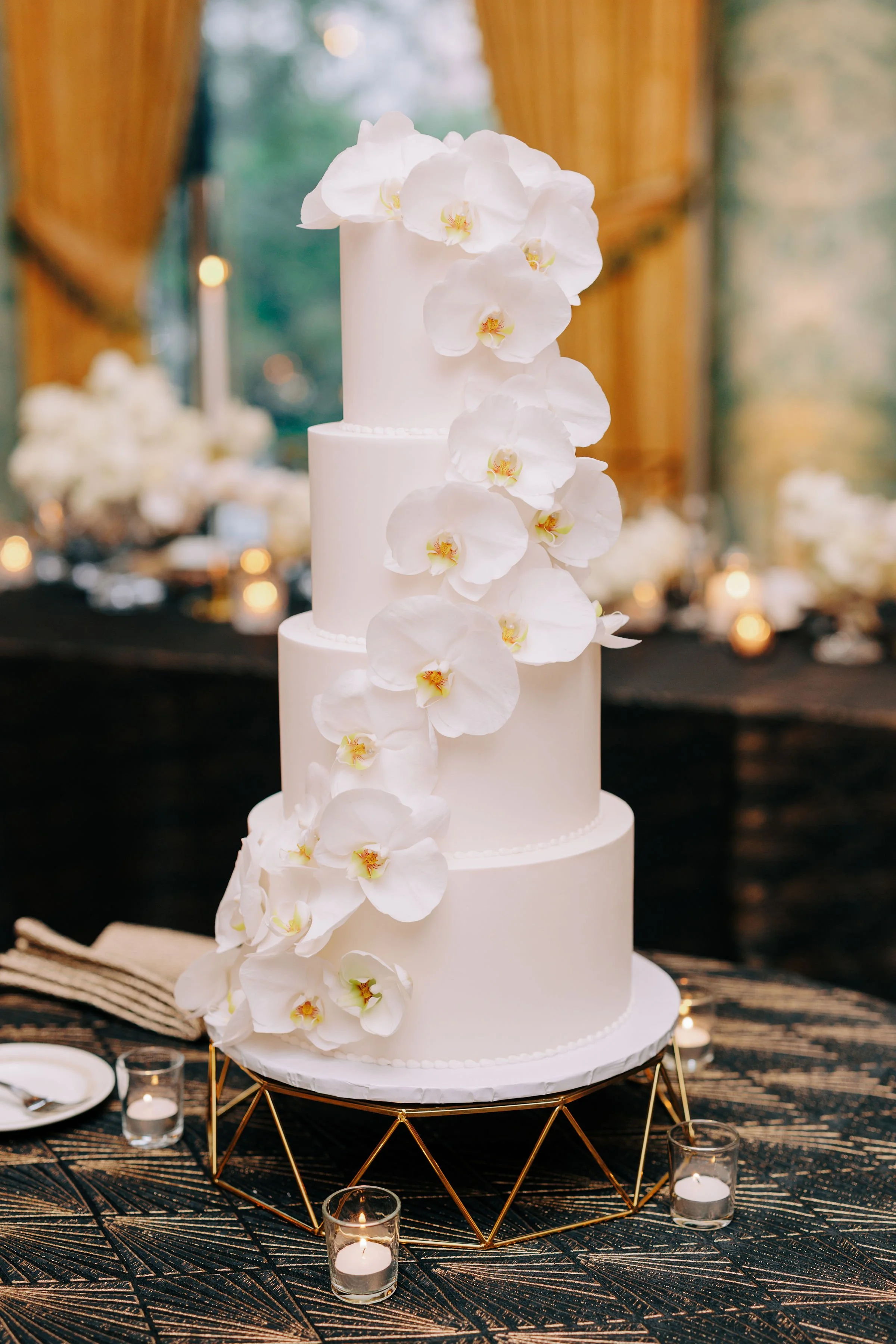 ECBG Chicago Wedding Cake Gallery 3.jpg