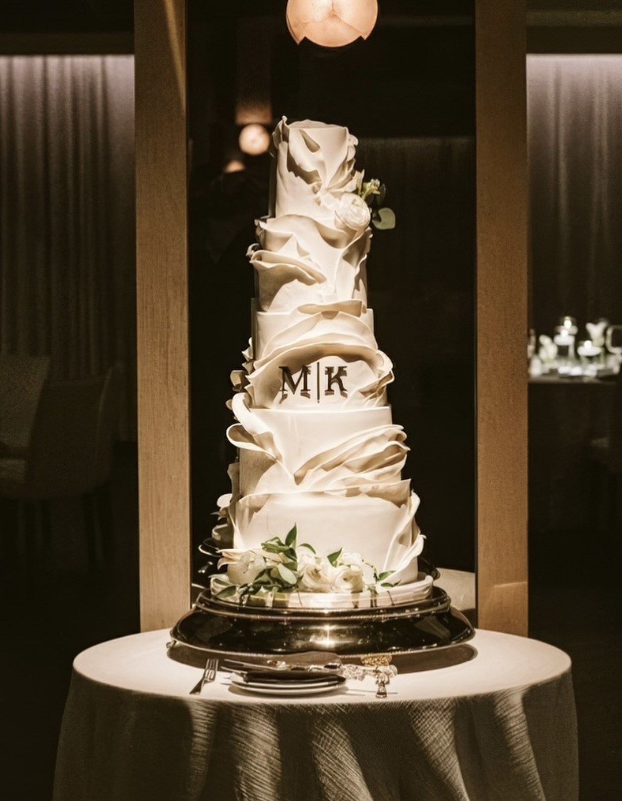 ECBG Chicago Wedding Cake Gallery 13.png