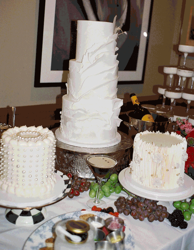Custom Cakes in Chicago | ECBG Cake Studio