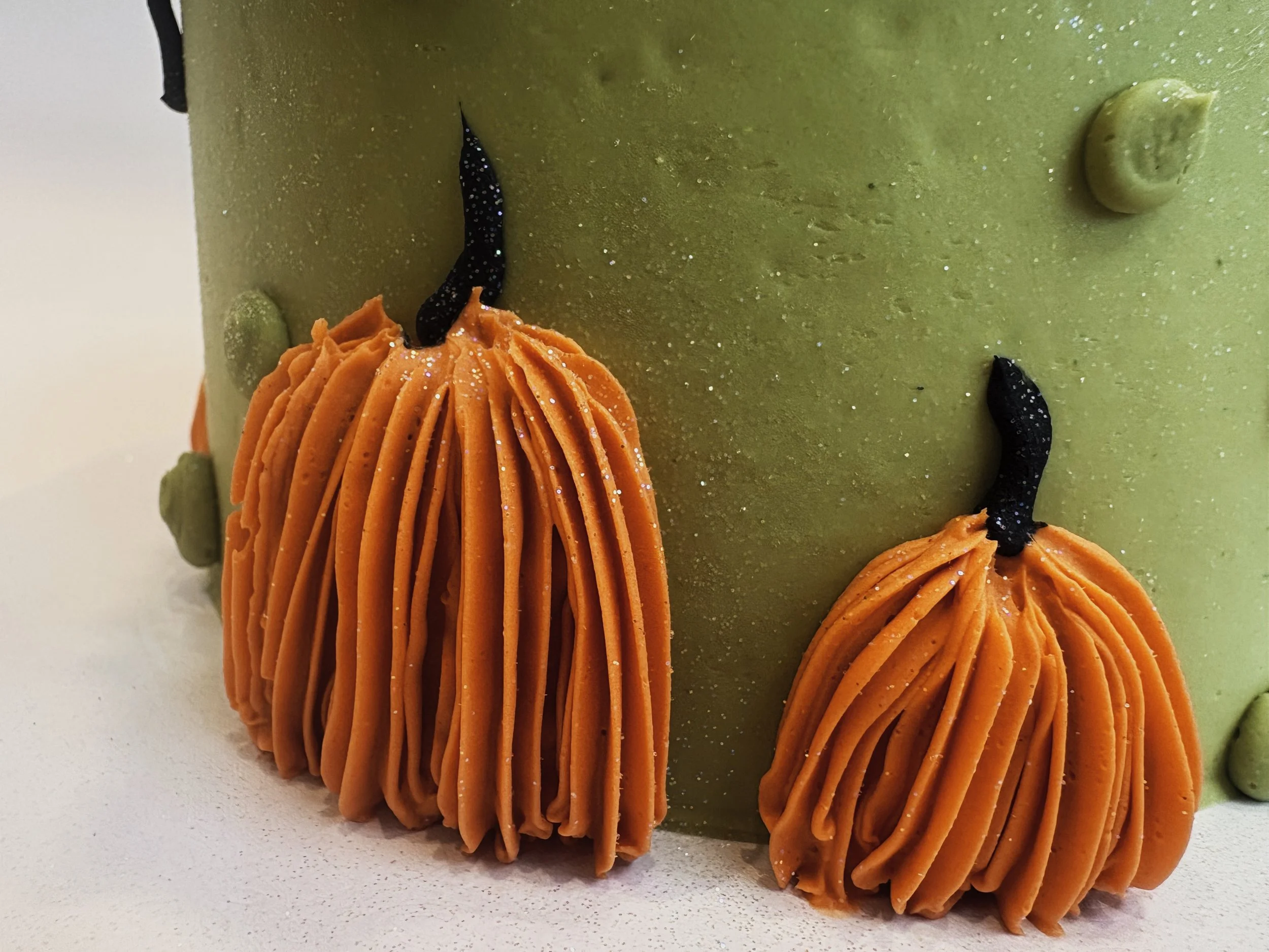 ECBG Cake Studio Chicago Halloween Cake Class 1.JPEG