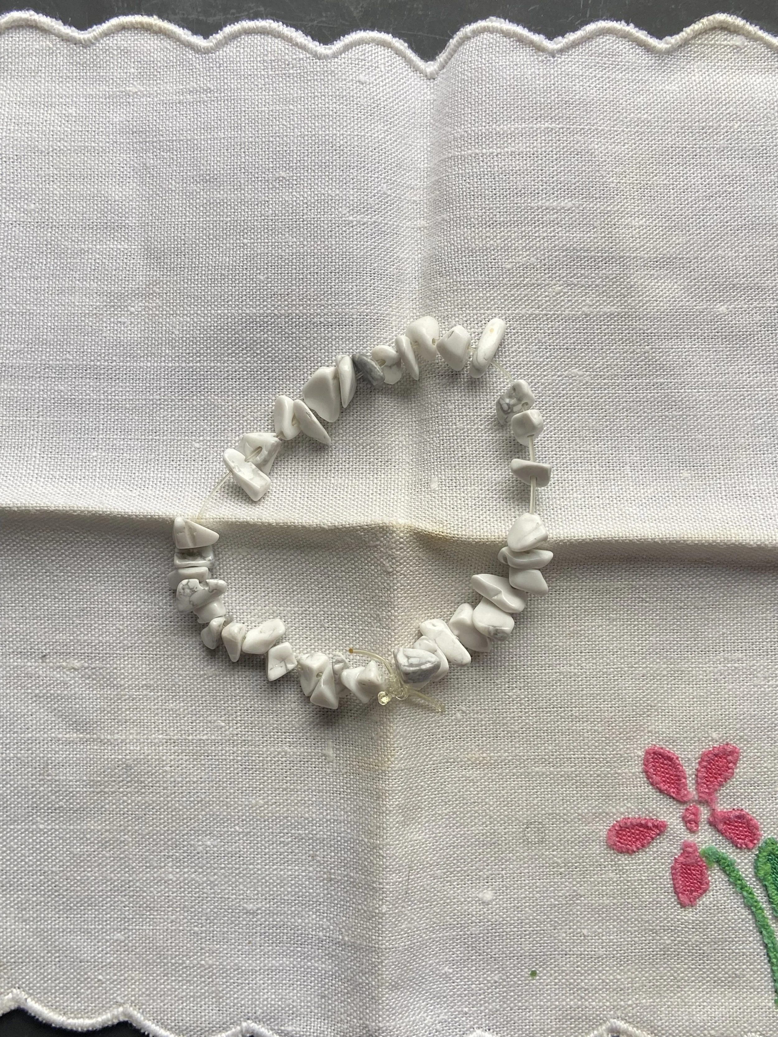 Howlite Crystal Bracelet