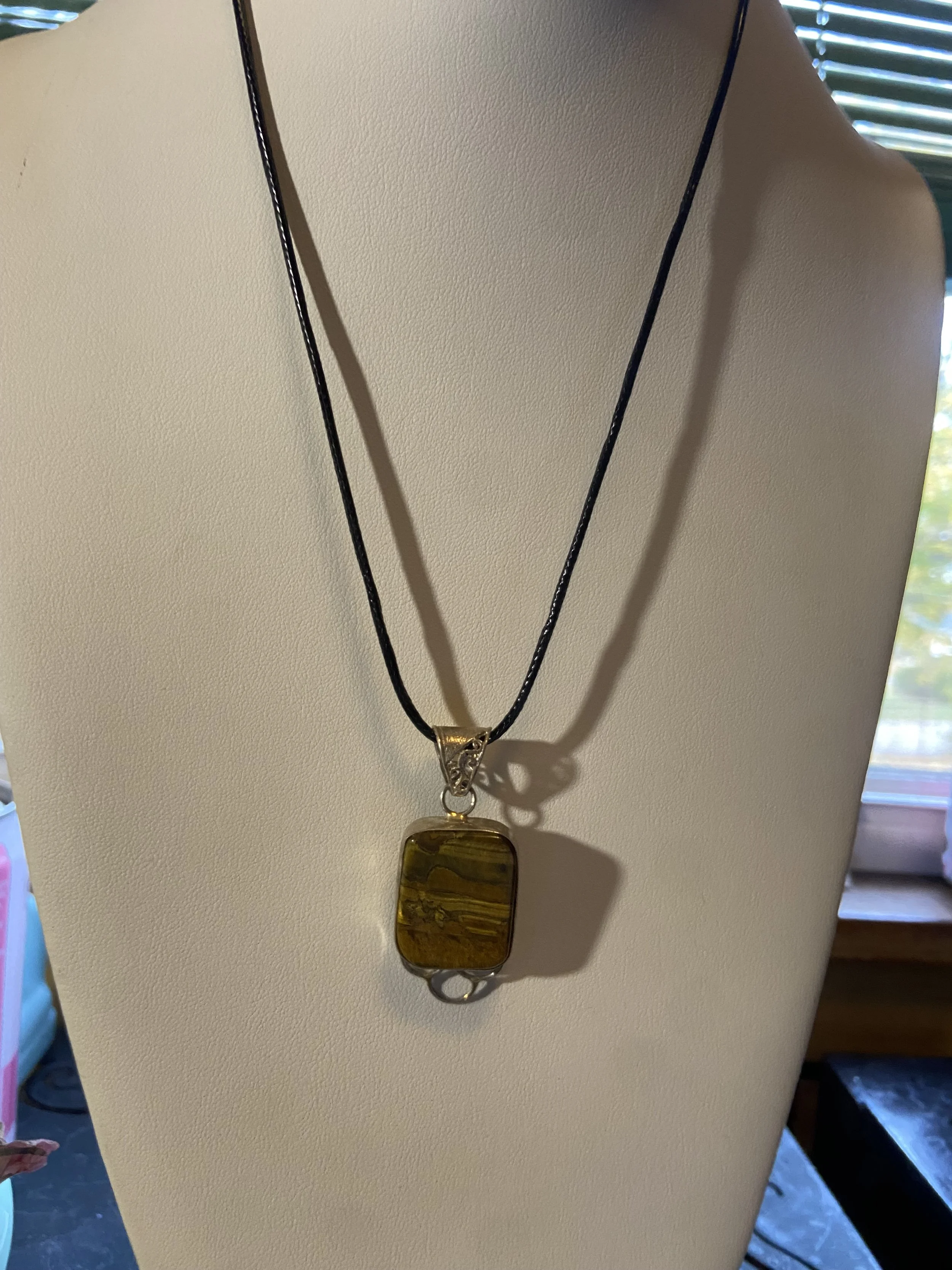 Tigers Eye Pendant Necklace