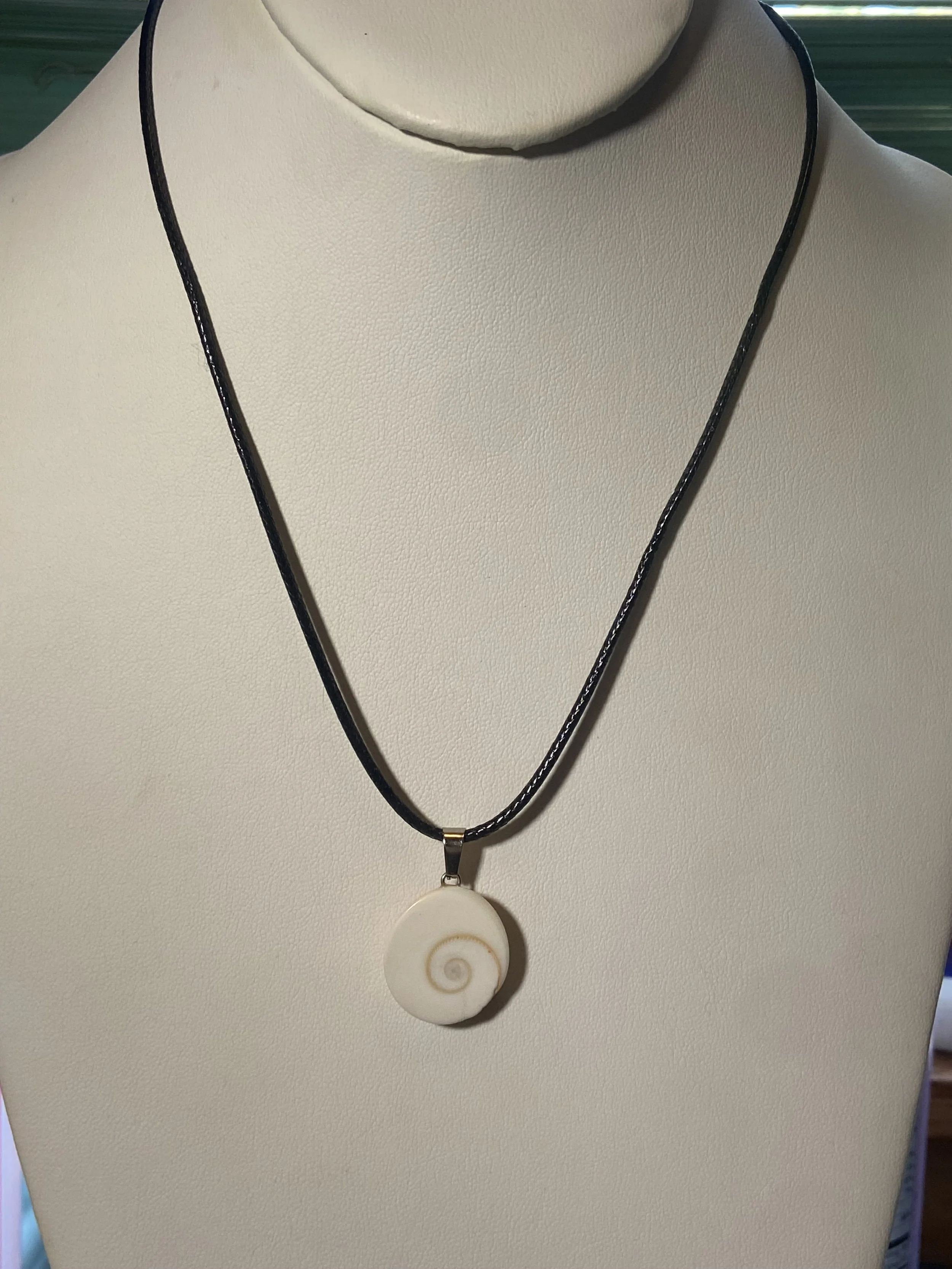 Shiva Shell Pendant Necklace