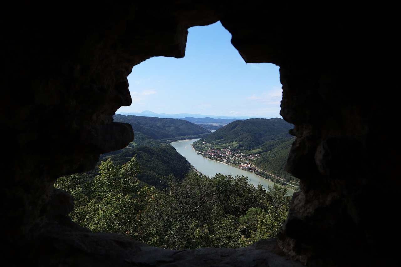 How Psychedelic-Assisted Therapy Helps the Brain “Unstick” Old Patterns