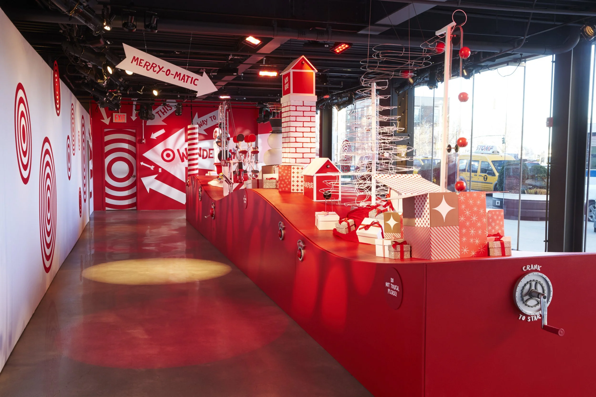 Wonderland_BallMachine1_5000.jpg