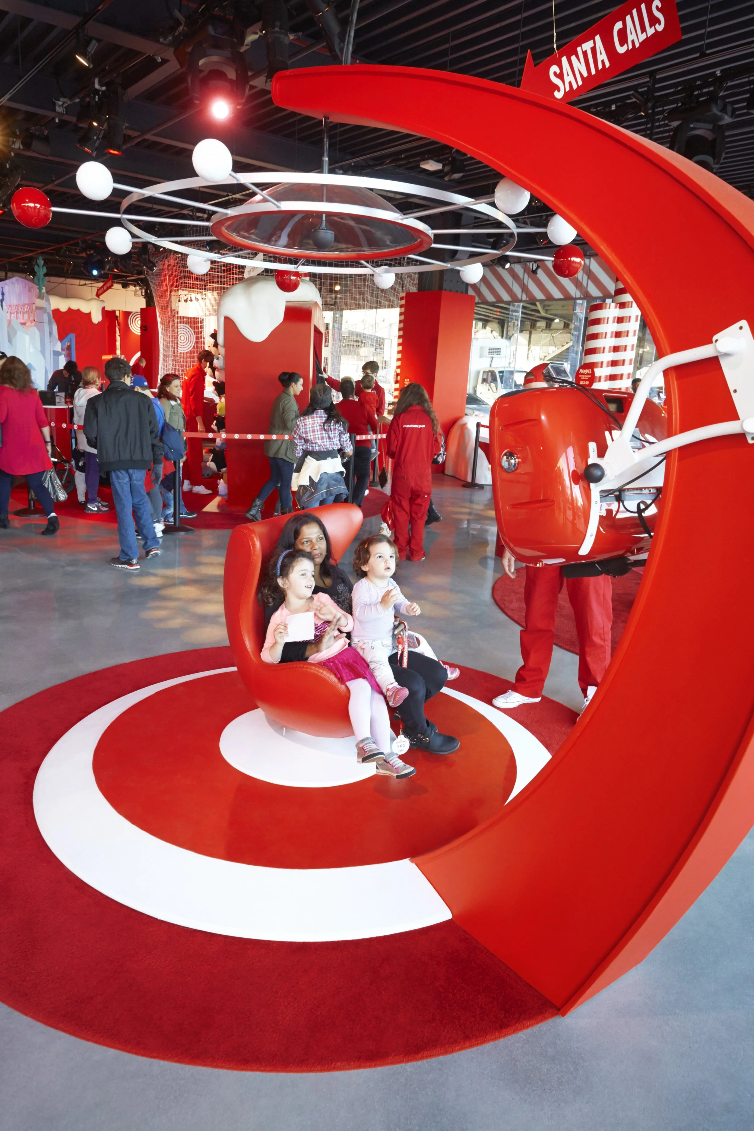 Wonderland_SantaCall1_3456.jpg