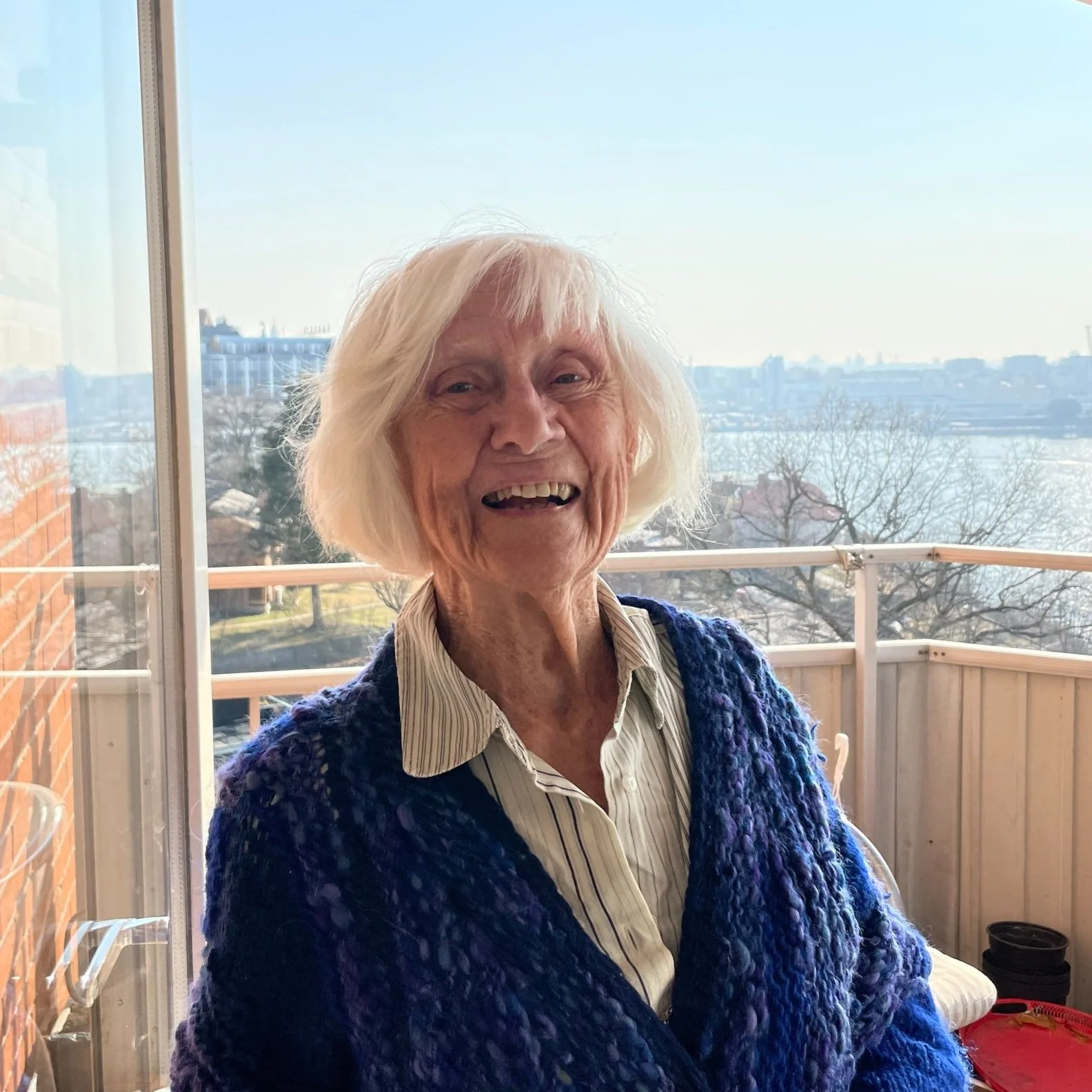 “Se de gamla. Ni kommer också att bli gamla en dag”