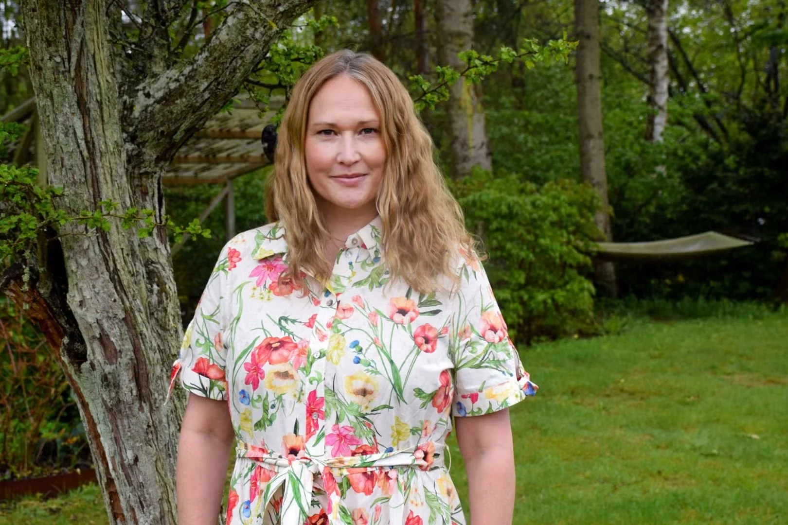 Jenni hjälper äldre ur ensamhet i Skåne