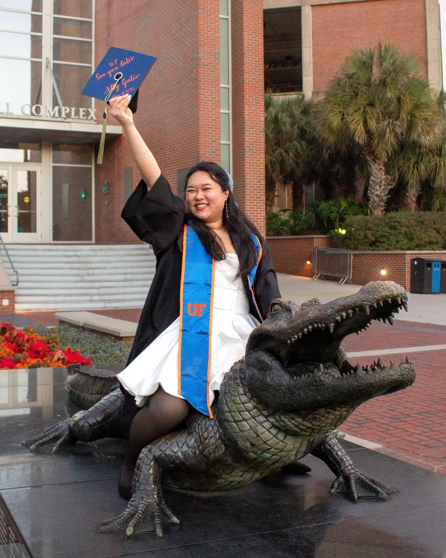 Congrats @allison.afiat !!! 🎓
Fun fact: she was named after the UF mascot 🐊