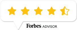 Cinq étoiles, dont quatre pleines et une moitié, avec le texte 'Forbes avis' en dessous.