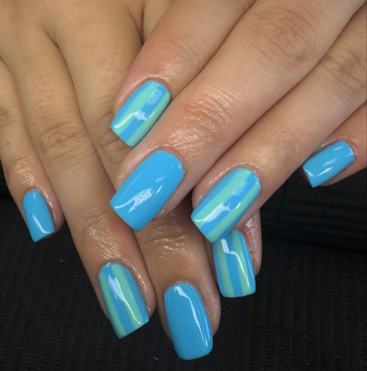 Her natural nails are EVERYTHING🙌🏽😍

#hardgel #taylorsscnails #gvlscnails #greerscnails #naturalnailtech