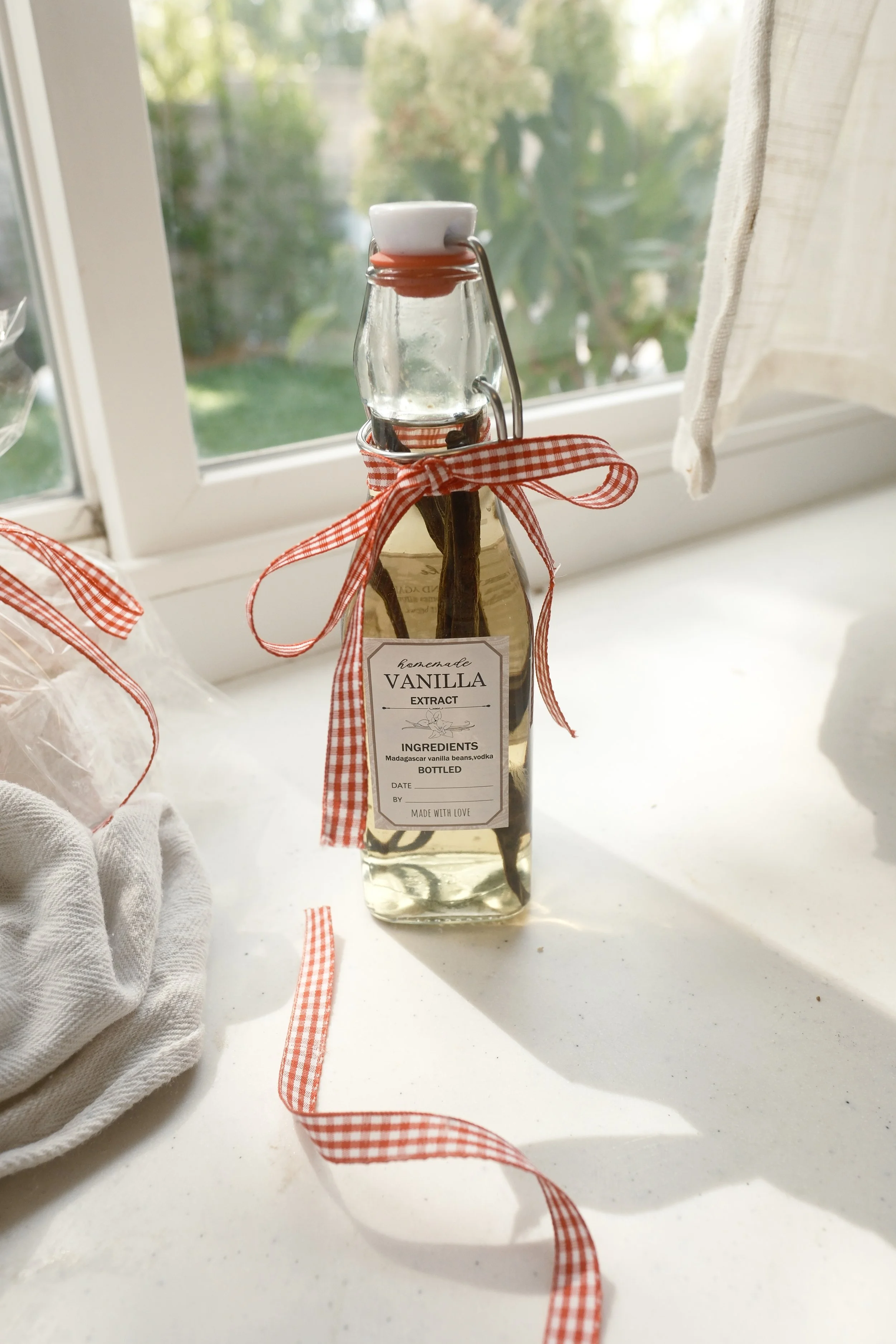 Homemade Vanilla Extract