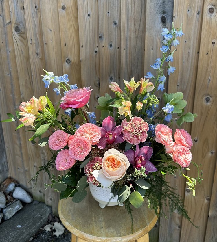 VASE ARRANGEMENTS