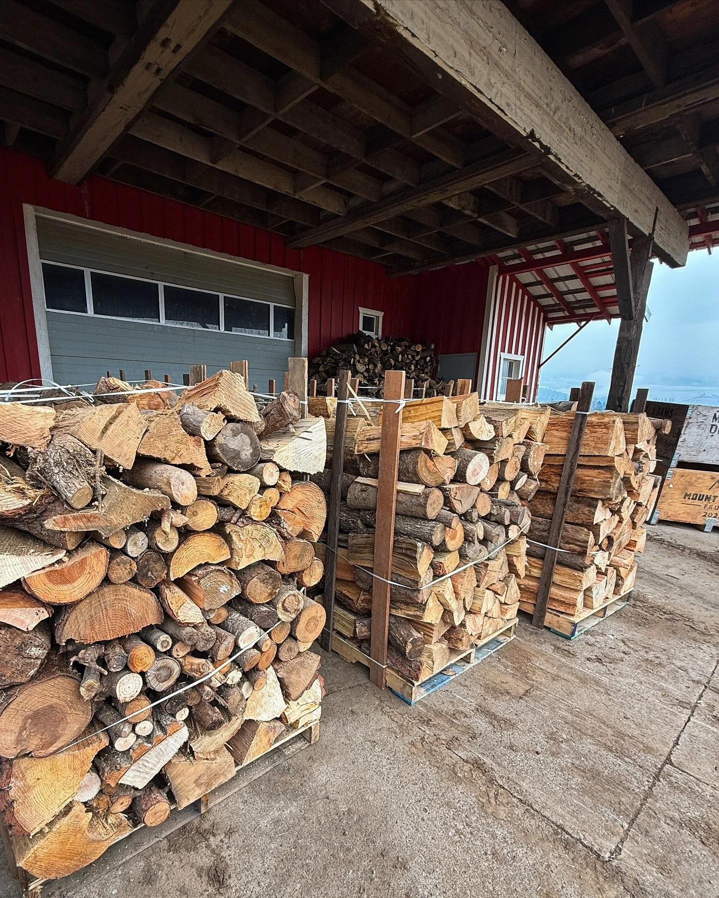 Need some firewood this winter? We&rsquo;re selling pallets! Each pallet is a half cord of either apple, oak or ponderosa. They can be loaded onto your truck by forklift or delivered anywhere in the Hood River Valley. If you&rsquo;re interested shoot