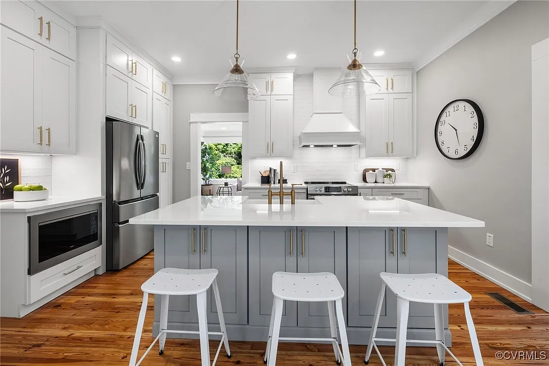 Kitchen Renovation White Counter Tops Island