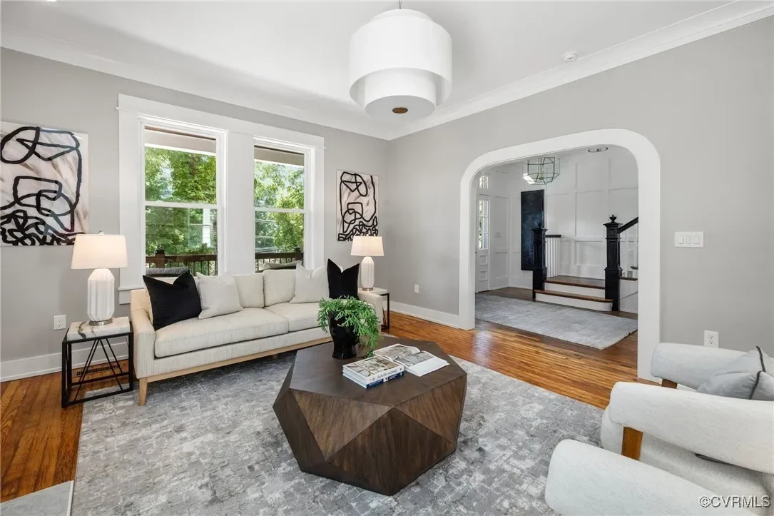 1223 Wilmer Ave. Entry Way.webp