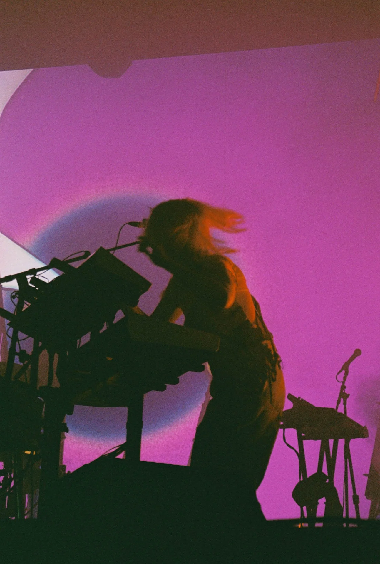 M83