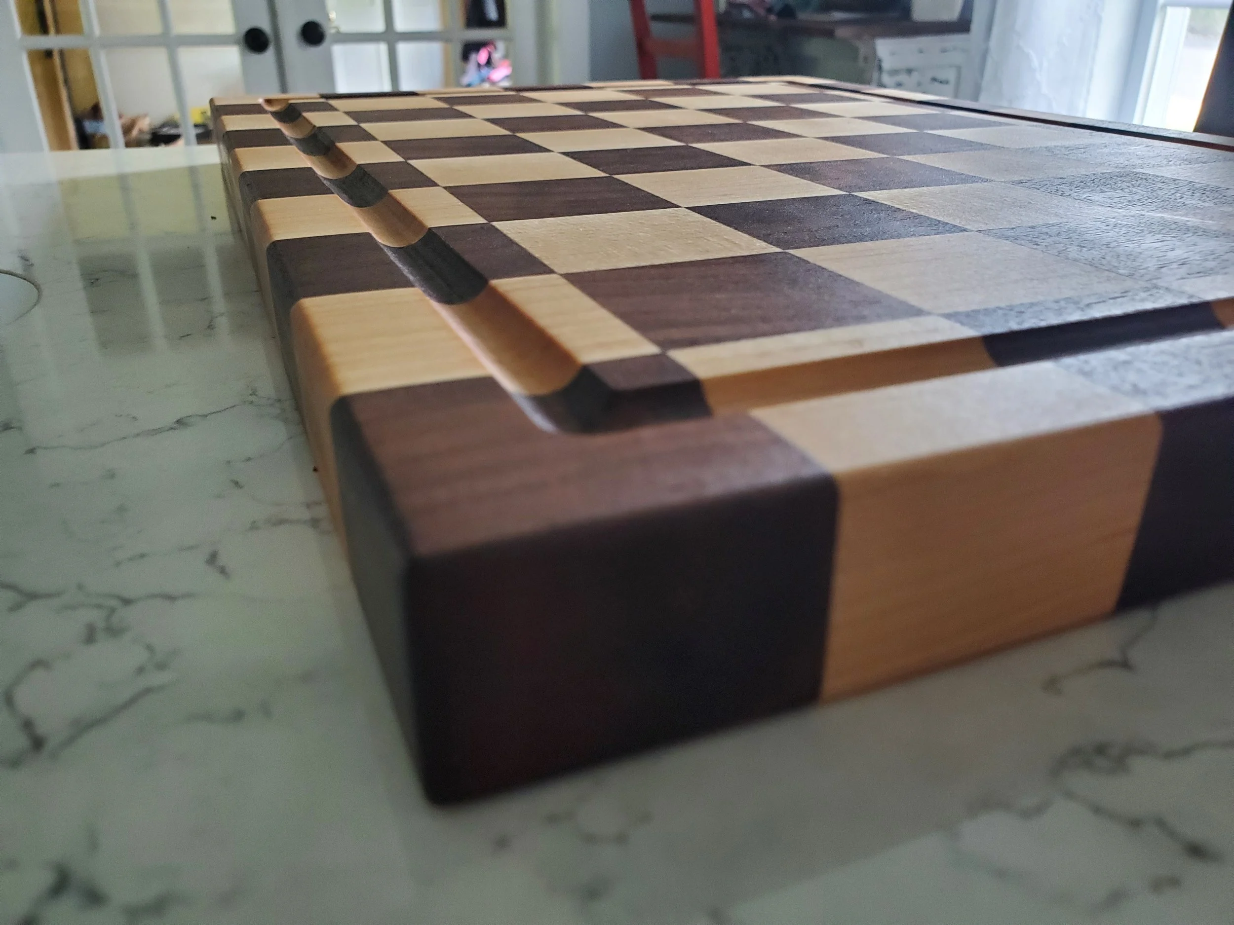 Edge-grain maple & walnut cutting board