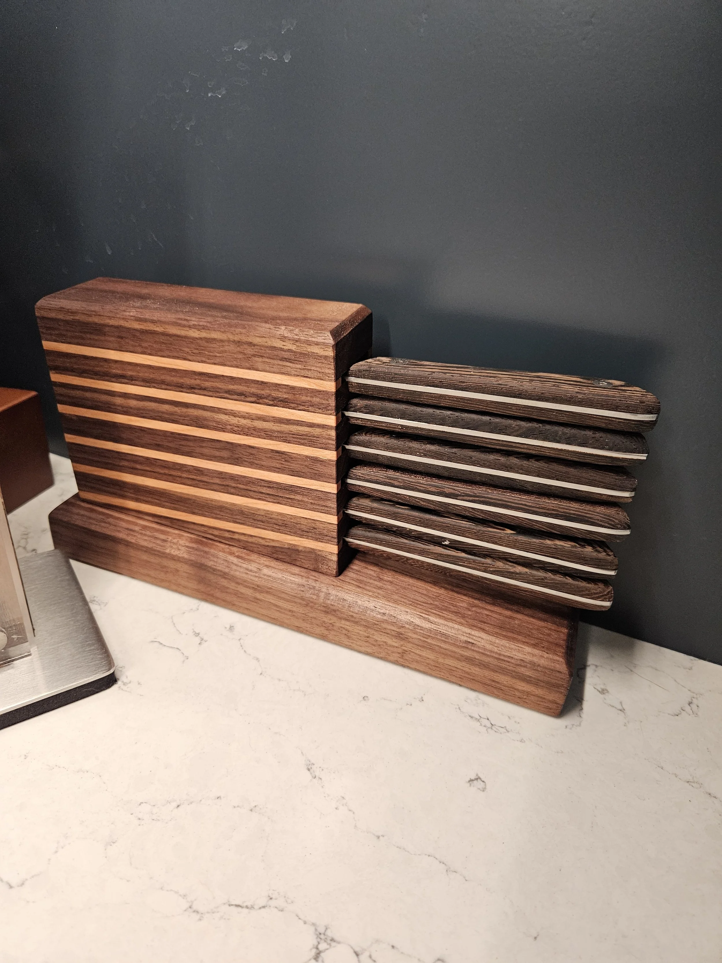 Steak knife holder, made from walnut & cherry