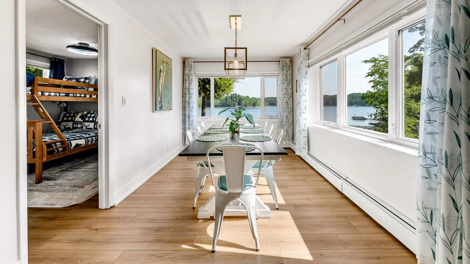 Vacation Rental airBNBAIV00326.jpg