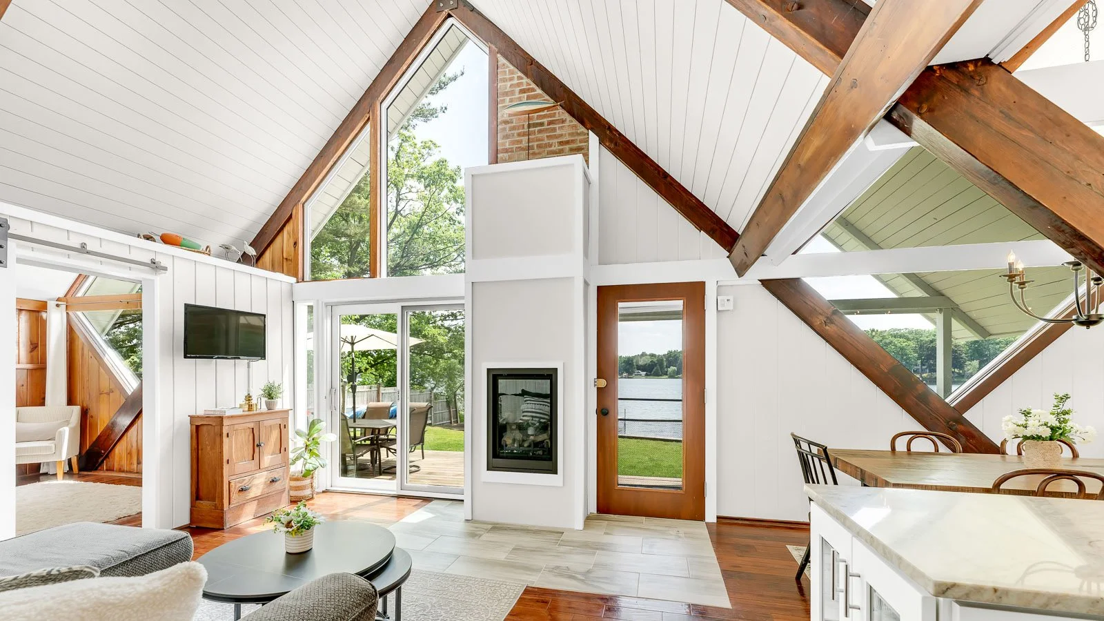 Vacation Rental airBNBAIV00904.jpg