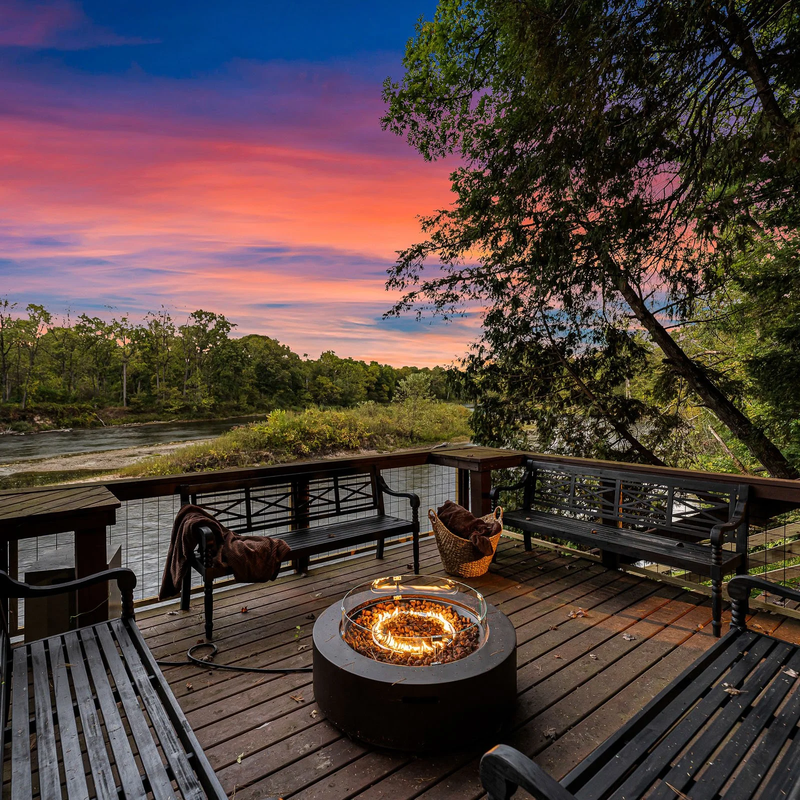 Vacation Rental airBNBAIV00037.jpg