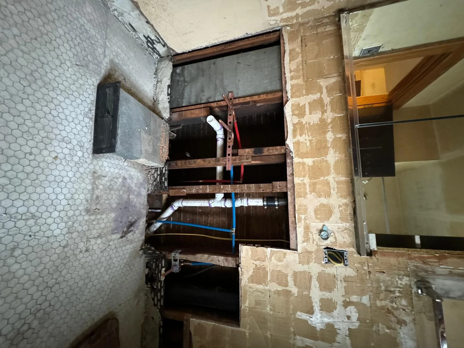 WhatsApp Image 2025-08-10 at 17.57.23 (17).jpeg