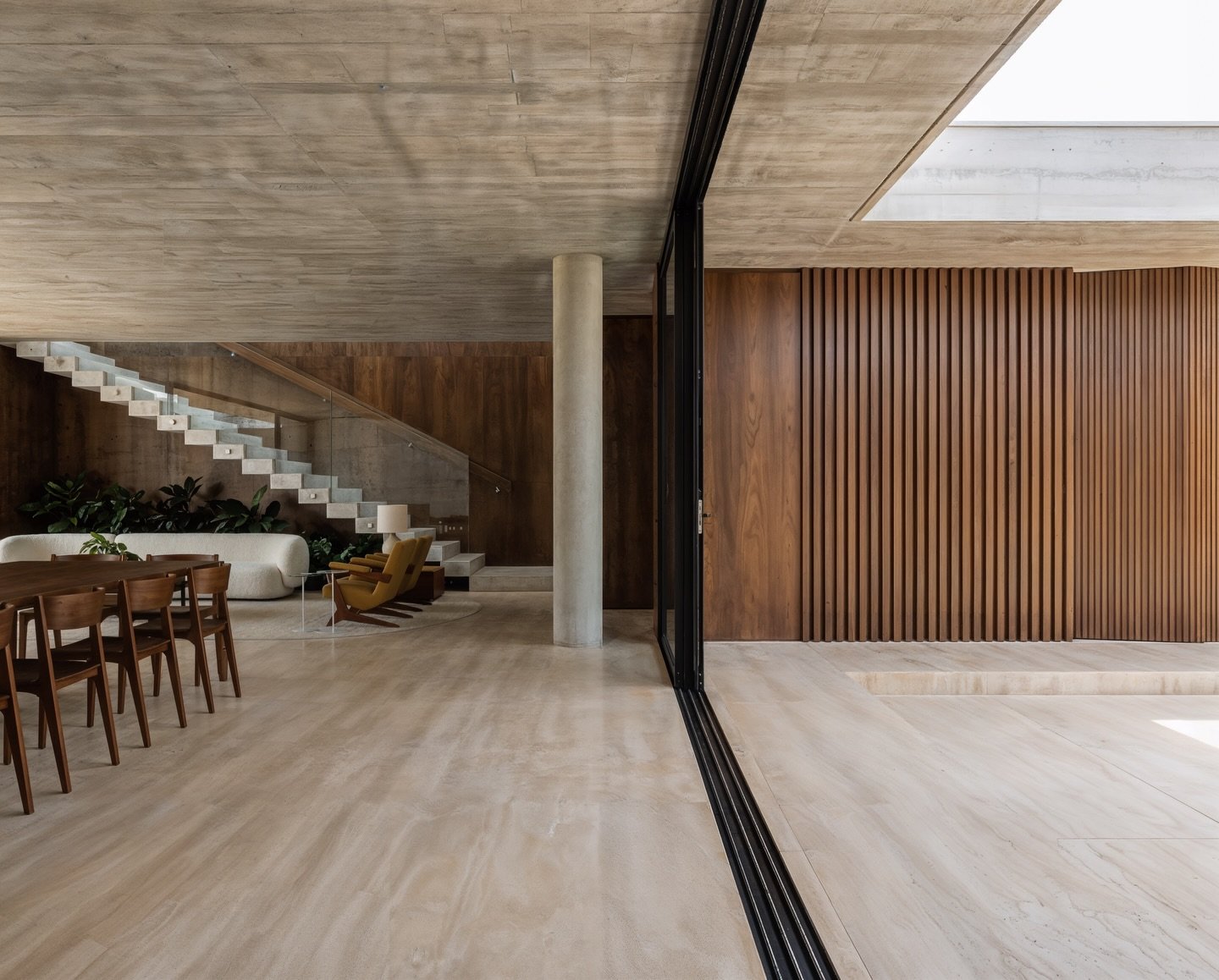 Casa M.S

Arquitetura e Interiores por Morize Arquitetura