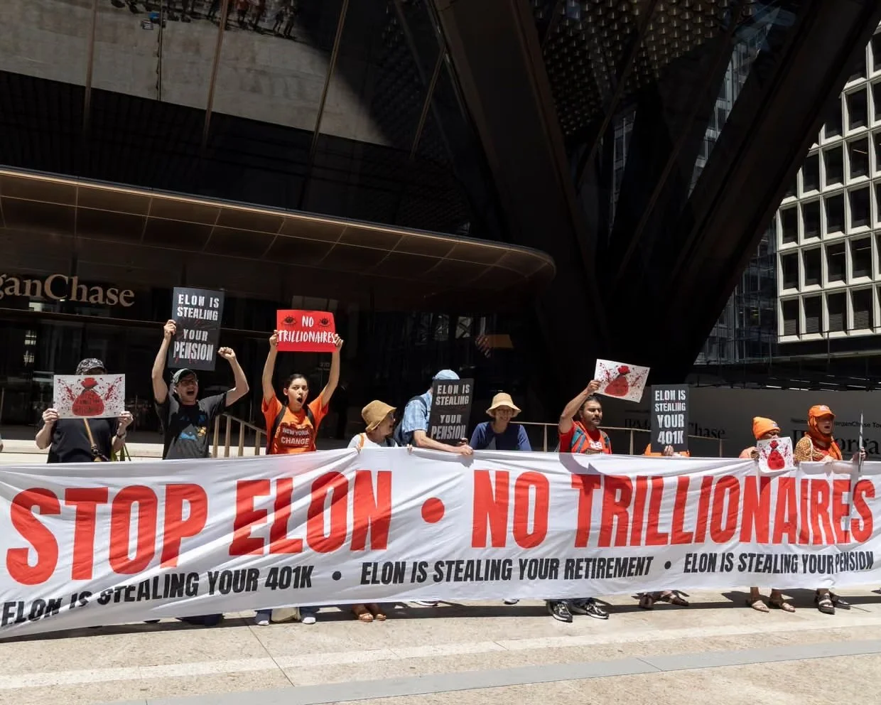 The Guardian: Stop Musk rally at the JPMorgan Chase headquarters in Manhattan