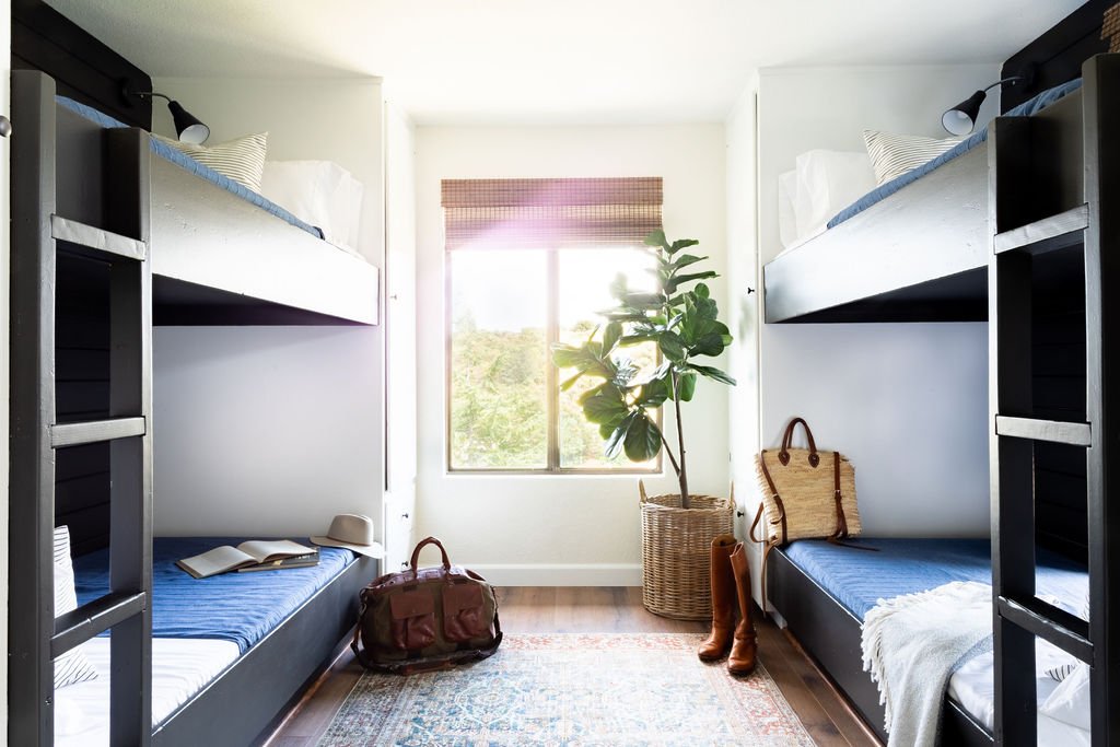 1 Bunk Bed in Bunkhouse (All-Inclusive: Female-Only Lodging + Meals)