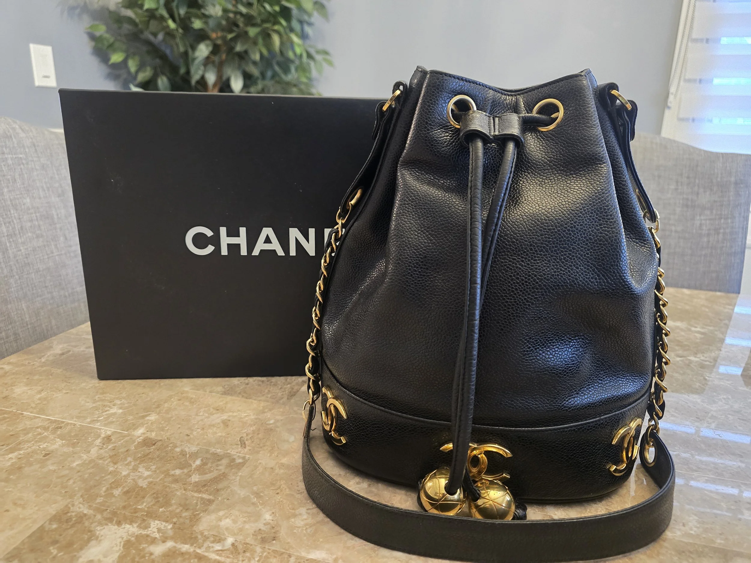Vintage 90s Chanel Bucket bag