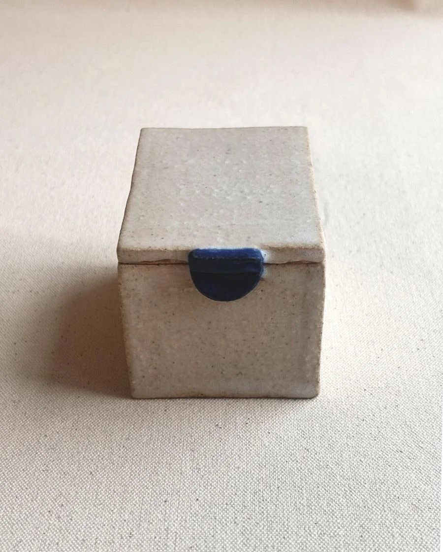 blue-tab-box.jpg