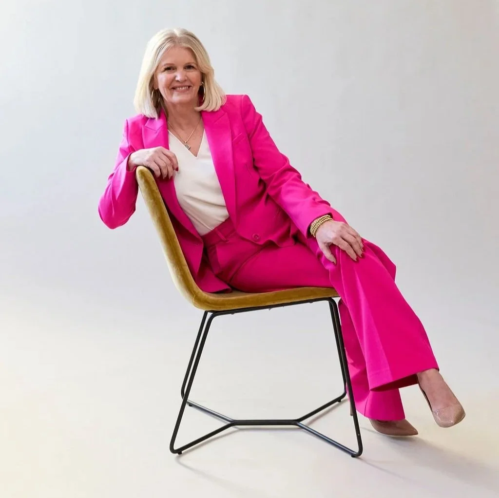 Follow Lisa Axios on Facebook