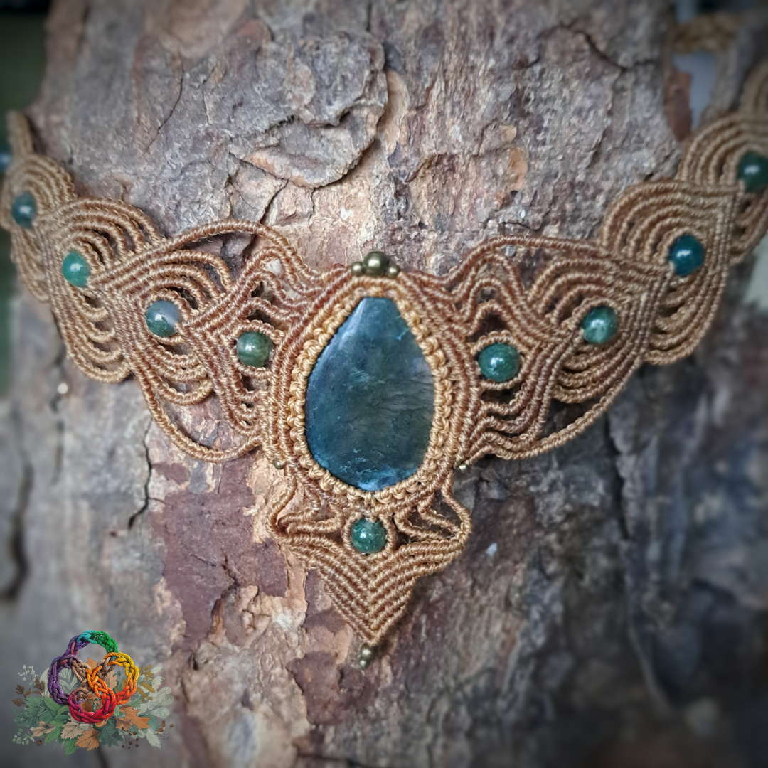 Old Gold with Green Moss Agate Necklace.png