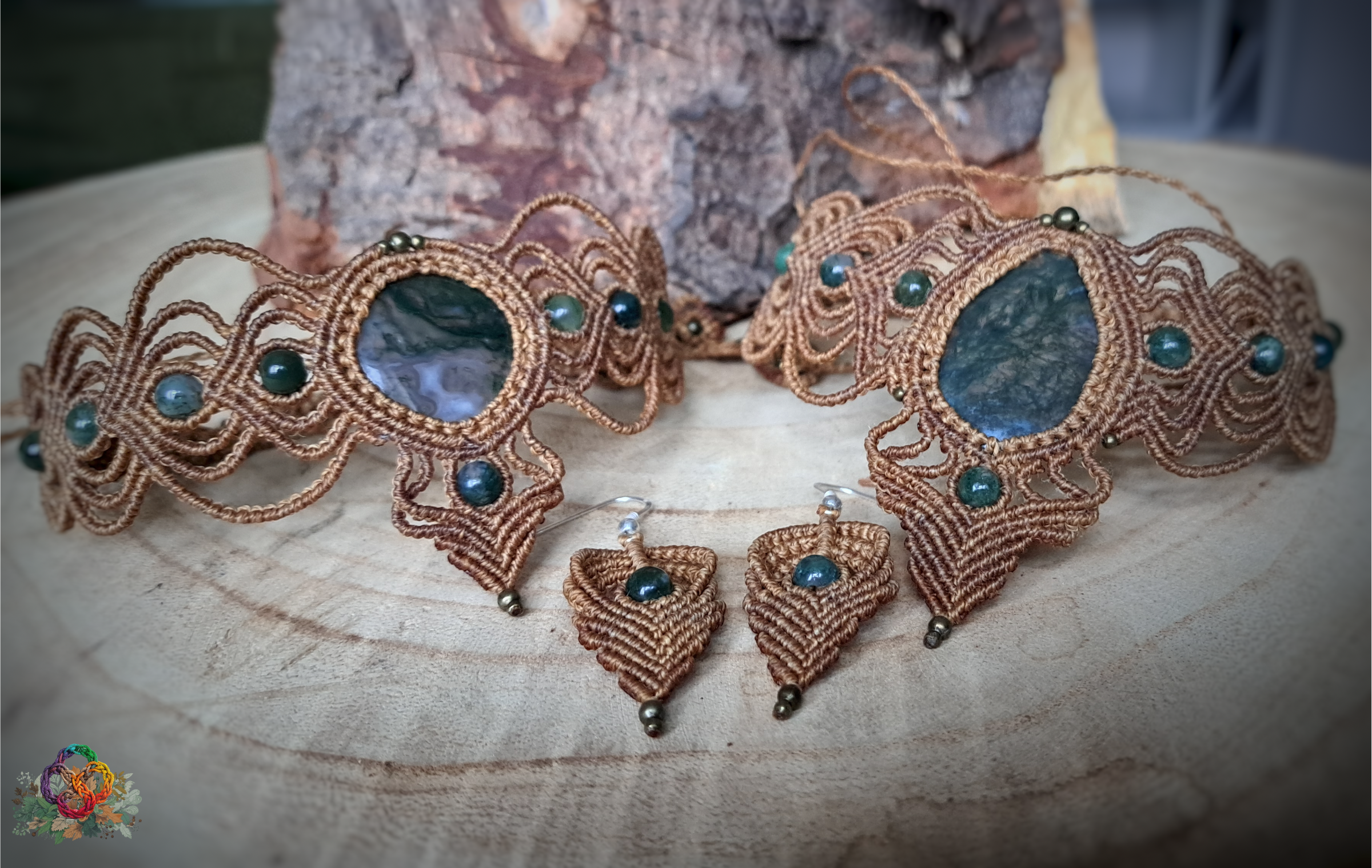 Old Gold with Green Moss Agate Set 1.png