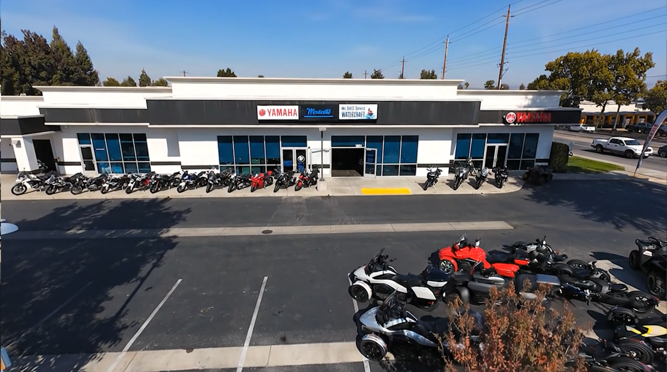 Business Hype Fly-Through