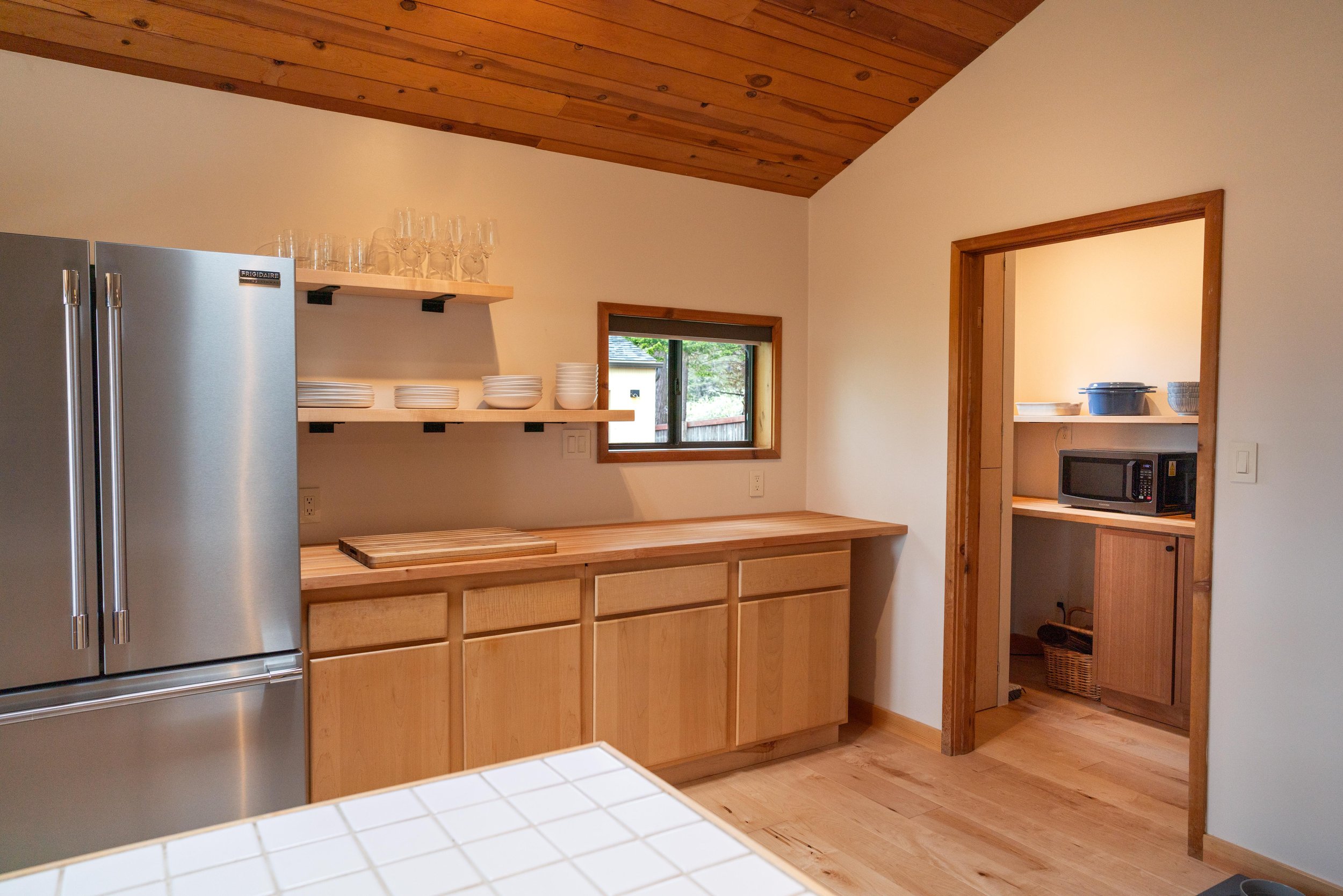 37940_pacific_view_drive_4_19_26_nik_z_photo-23.jpg