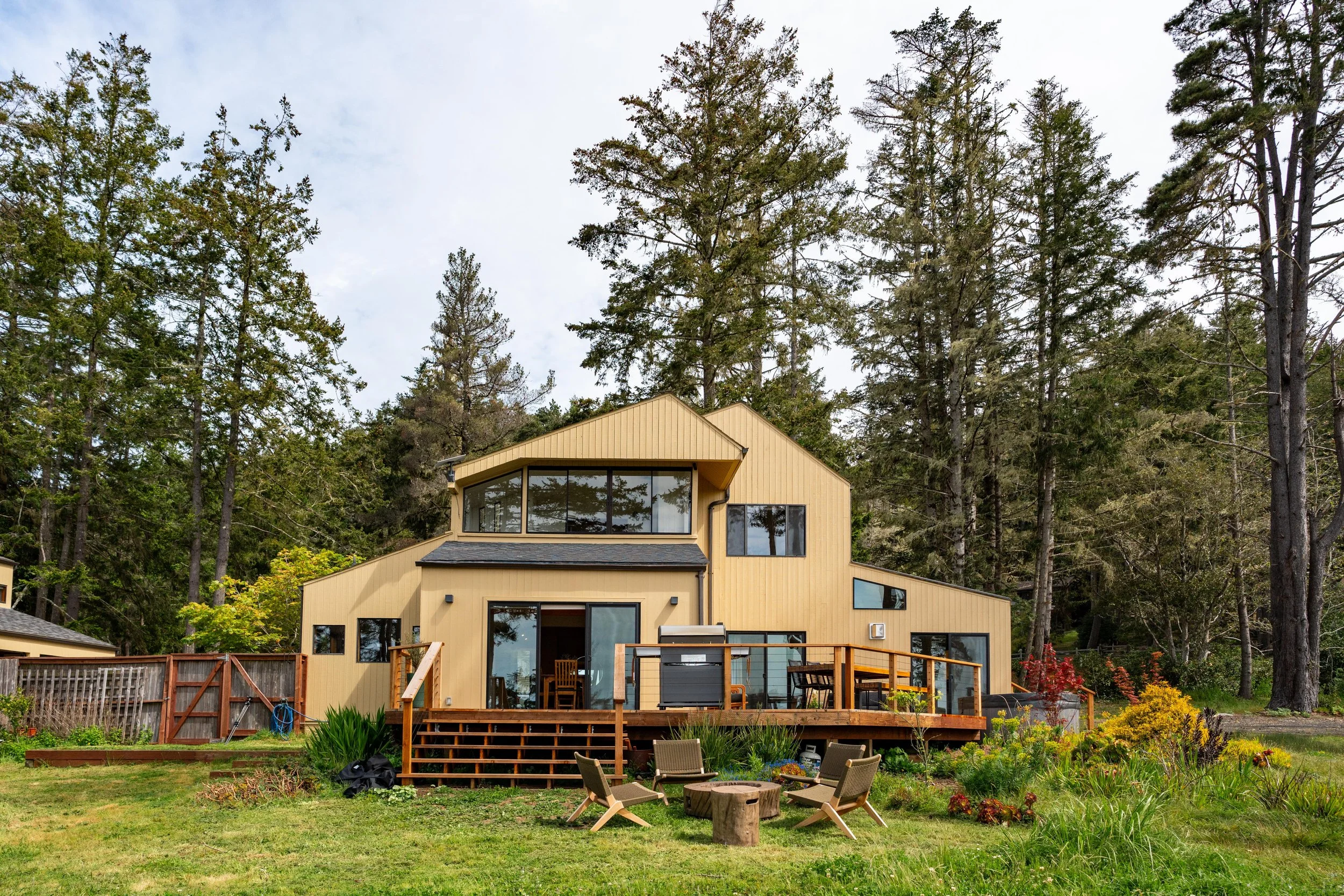 37940_pacific_view_drive_4_19_26_nik_z_photo-3.jpg