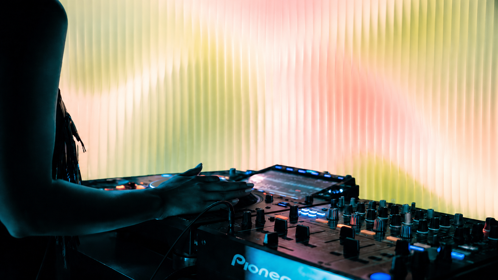 Dj playing