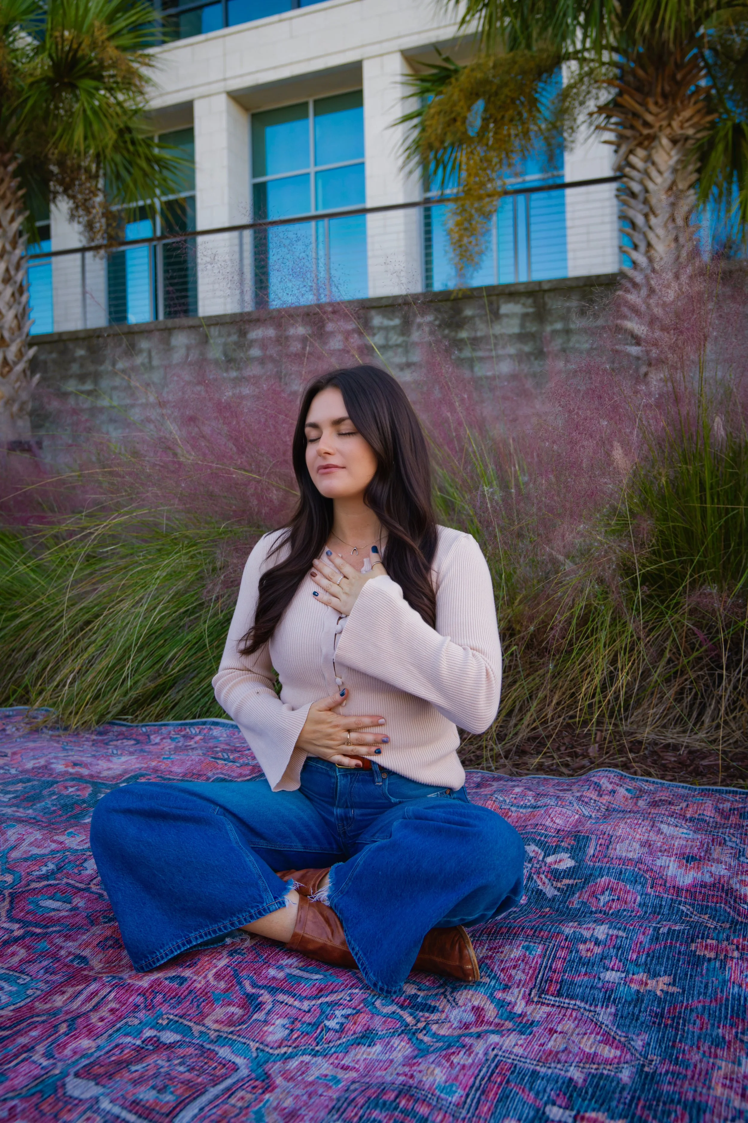 Somatic Therapist in Charleston, SC. Regulate nervous system. Holistic healing in Charleston, SC. Mind-body connection.