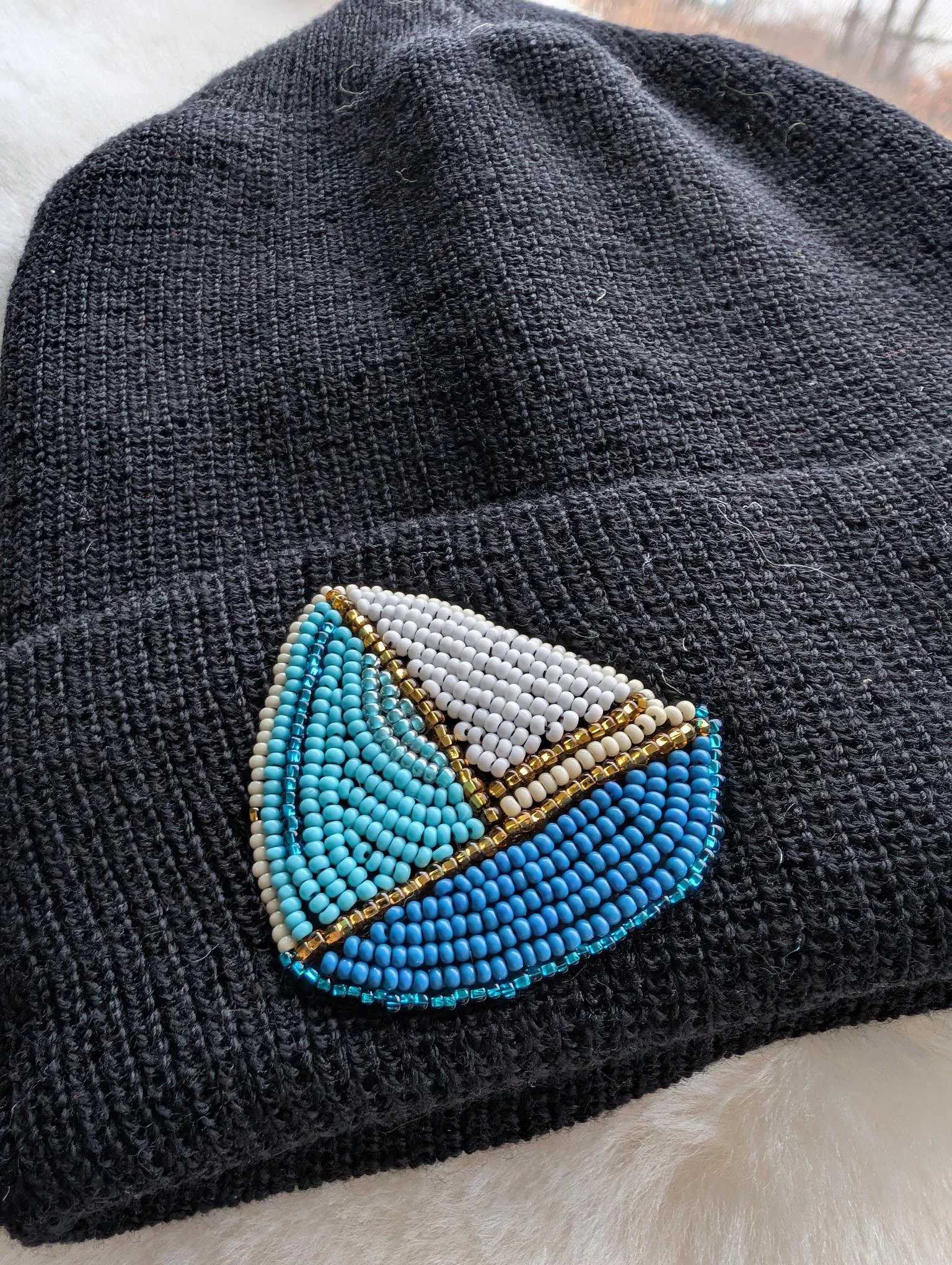Beaded toque - Sailboat
