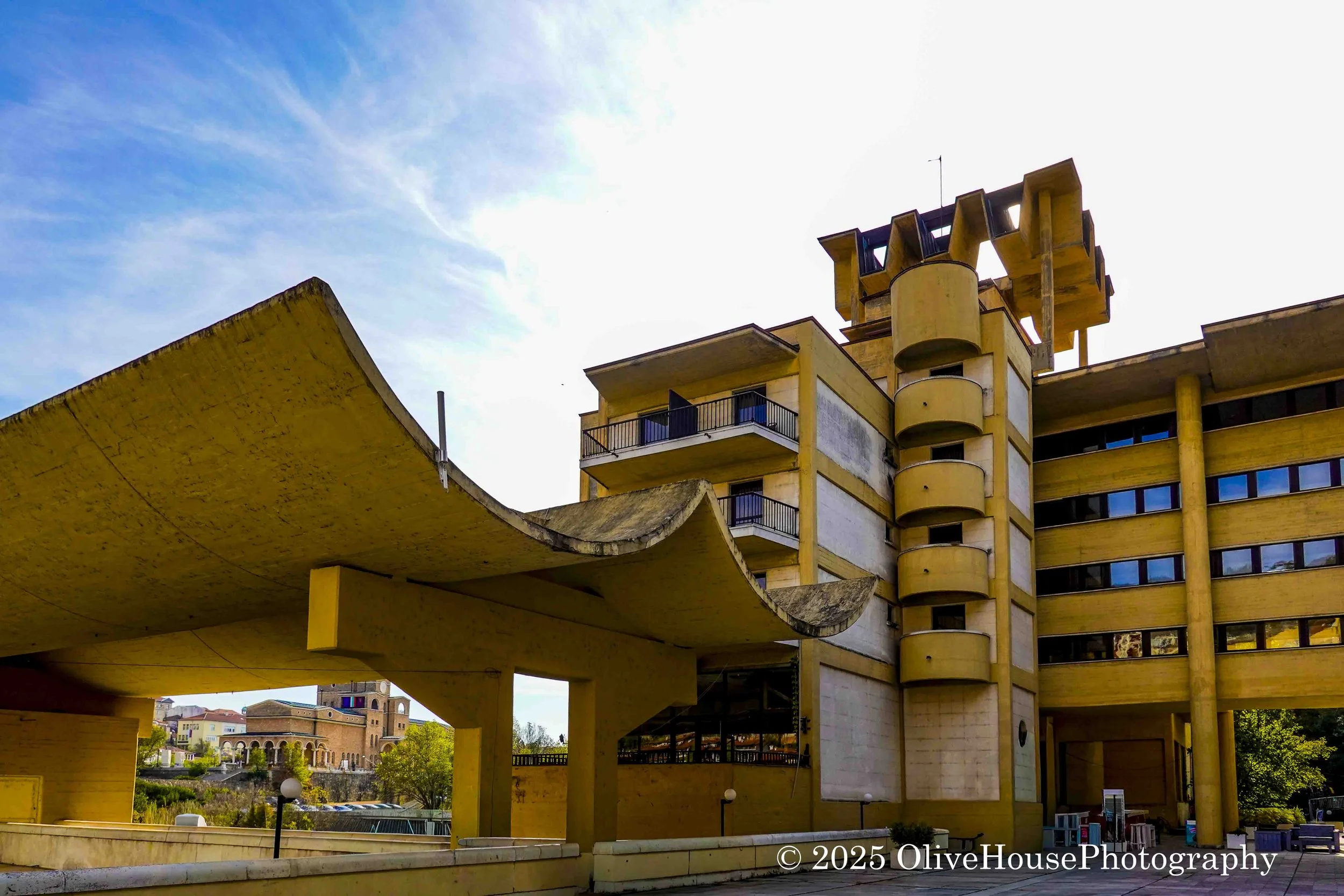 Photo of the former Interhotel Veliko Tarnovo in Veliko Tarnovo, Bulgaria - an example of Brutalist architecture. 