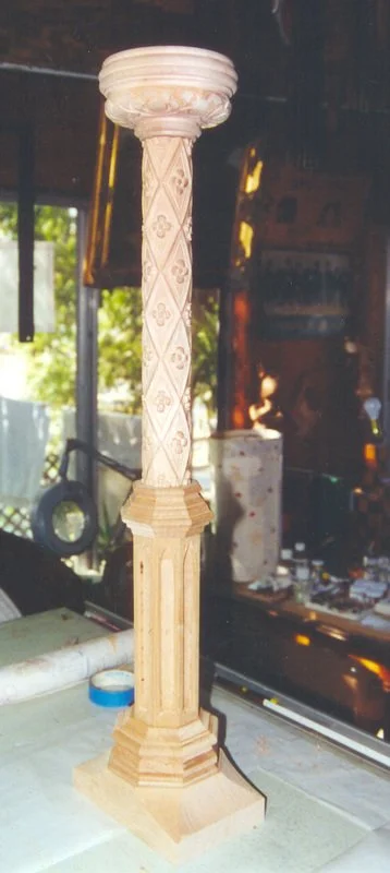 Ramiro Guarderas_carving.jpg