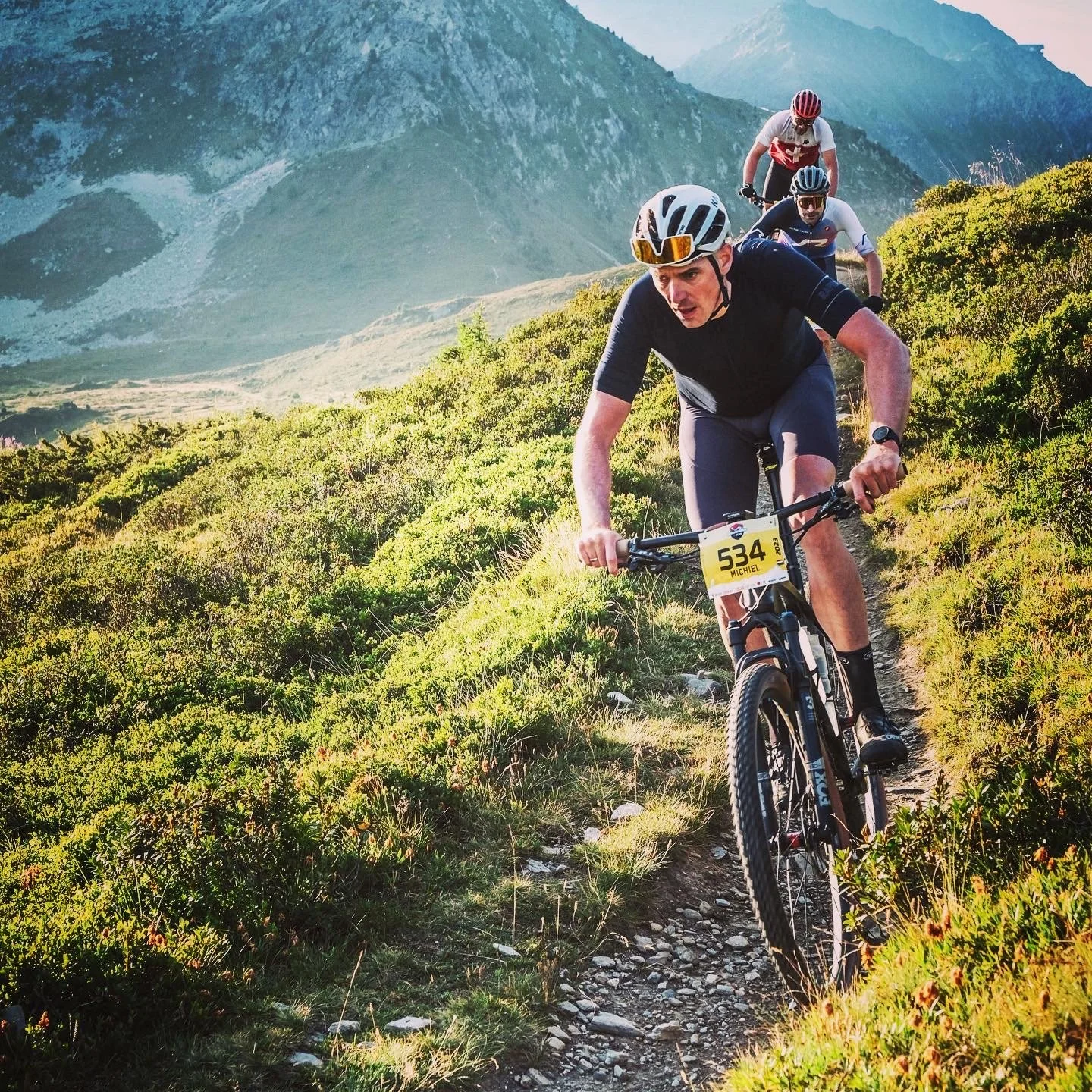 Michiel Top tijdens de afdaling van de Mandelon bij de Grand Raid BCVS.