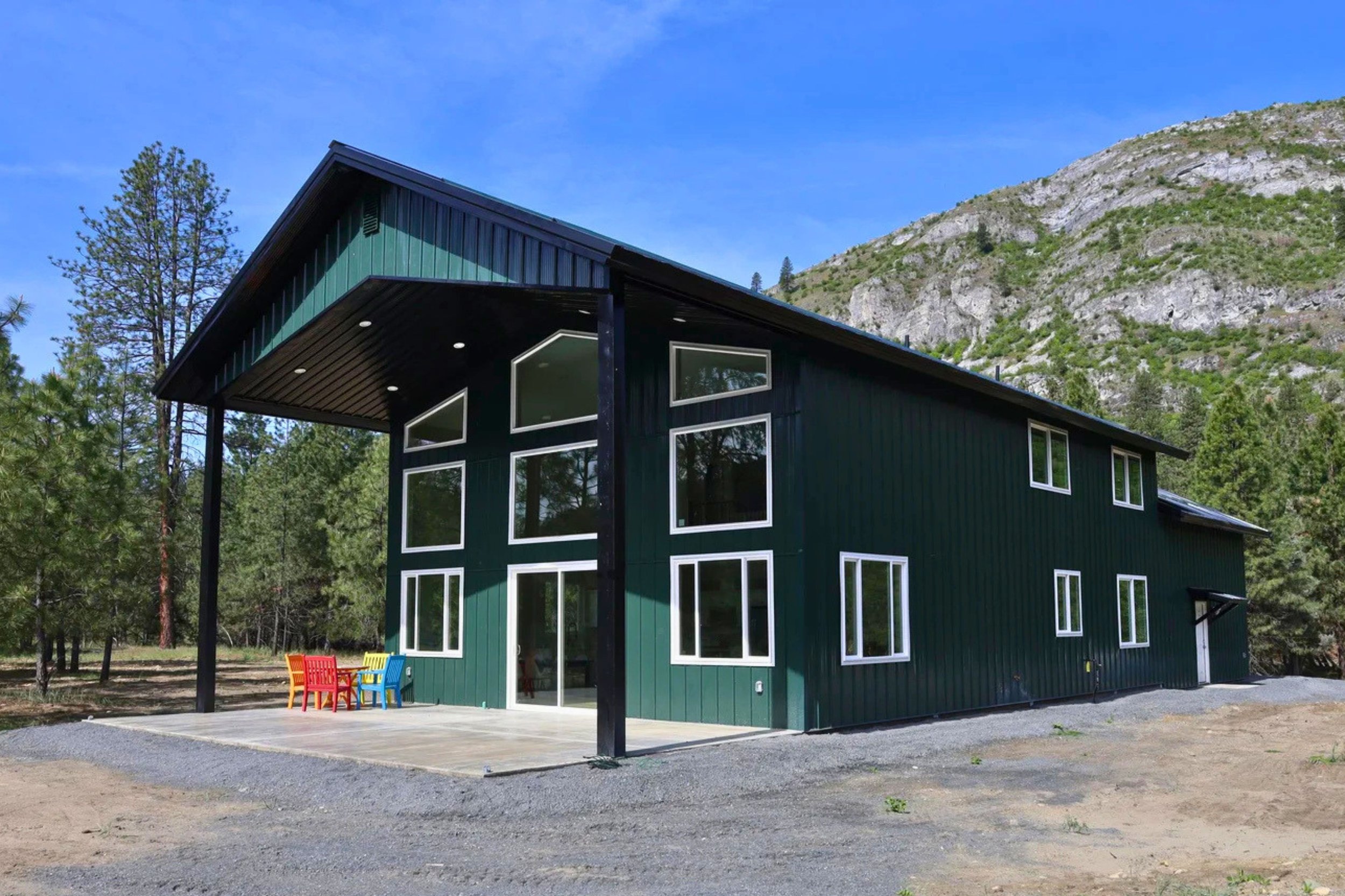 WHat is a barndominium?