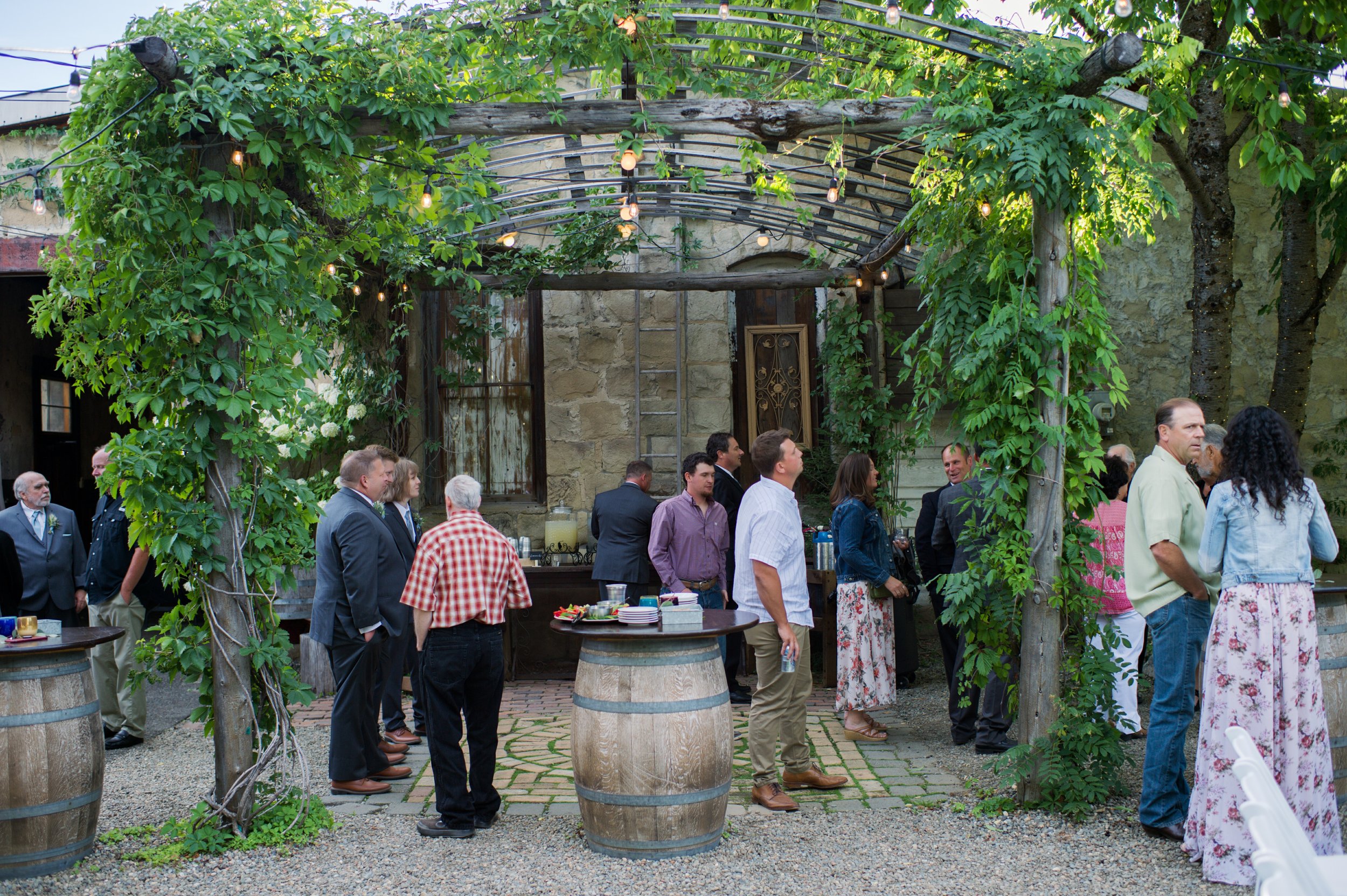 An image of guests at an outdoor event in Roslyn. StoneHouse101 is an intimate indoor outdoor events venue in Roslyn, Washington, hosting weddings, birthdays, anniversaries, and more near Cle Elum, WA.